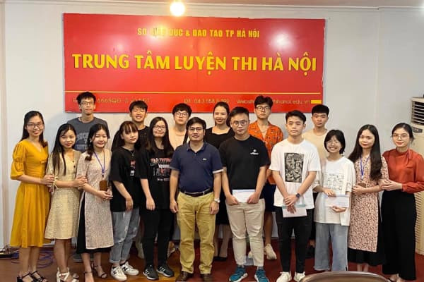Trung tâm luyện thi Hà Nội HTC