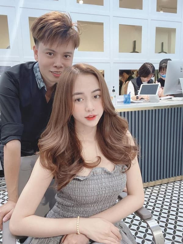 Sinh Anh Hair SaLon – Tạo Mẫu Tóc Uy Tín Tại Hà Nội