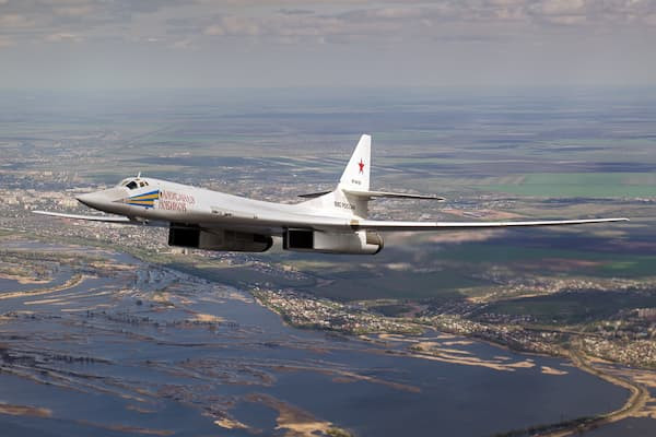 Top 8: Máy bay Tupolev Tu-160