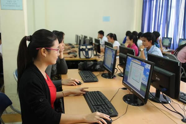 Top 6: Trung tâm tin học, ngoại ngữ Hà Nội.