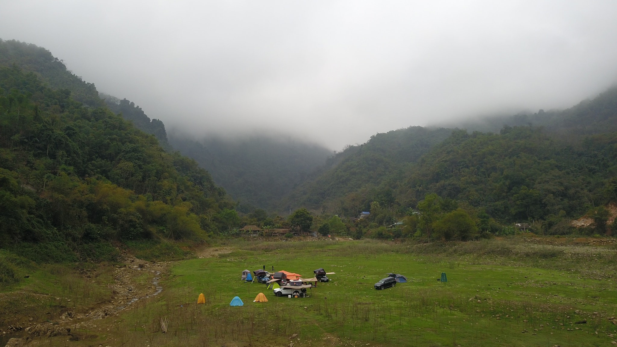 Khu Cắm Trại Hiền Lương - Đà Bắc - Hòa Bình