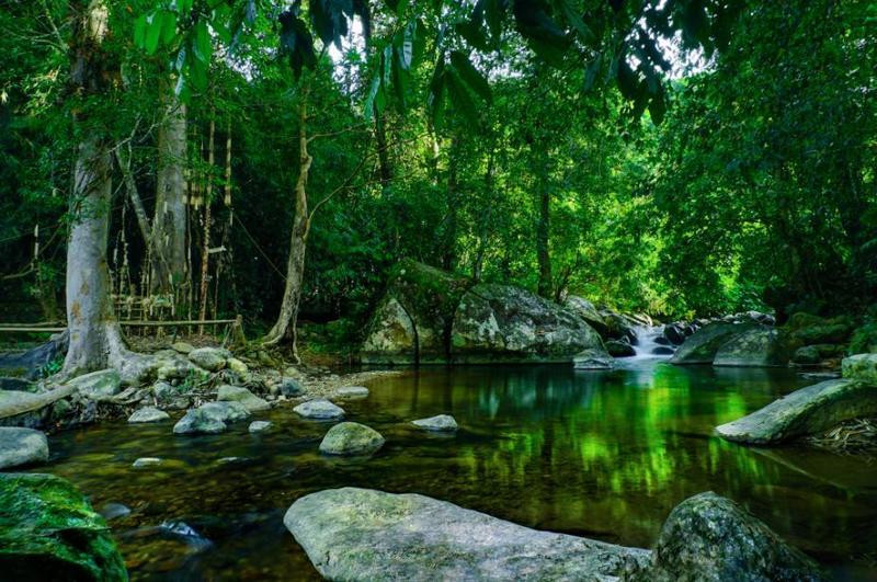 Thác đá Granite Tà Đùng