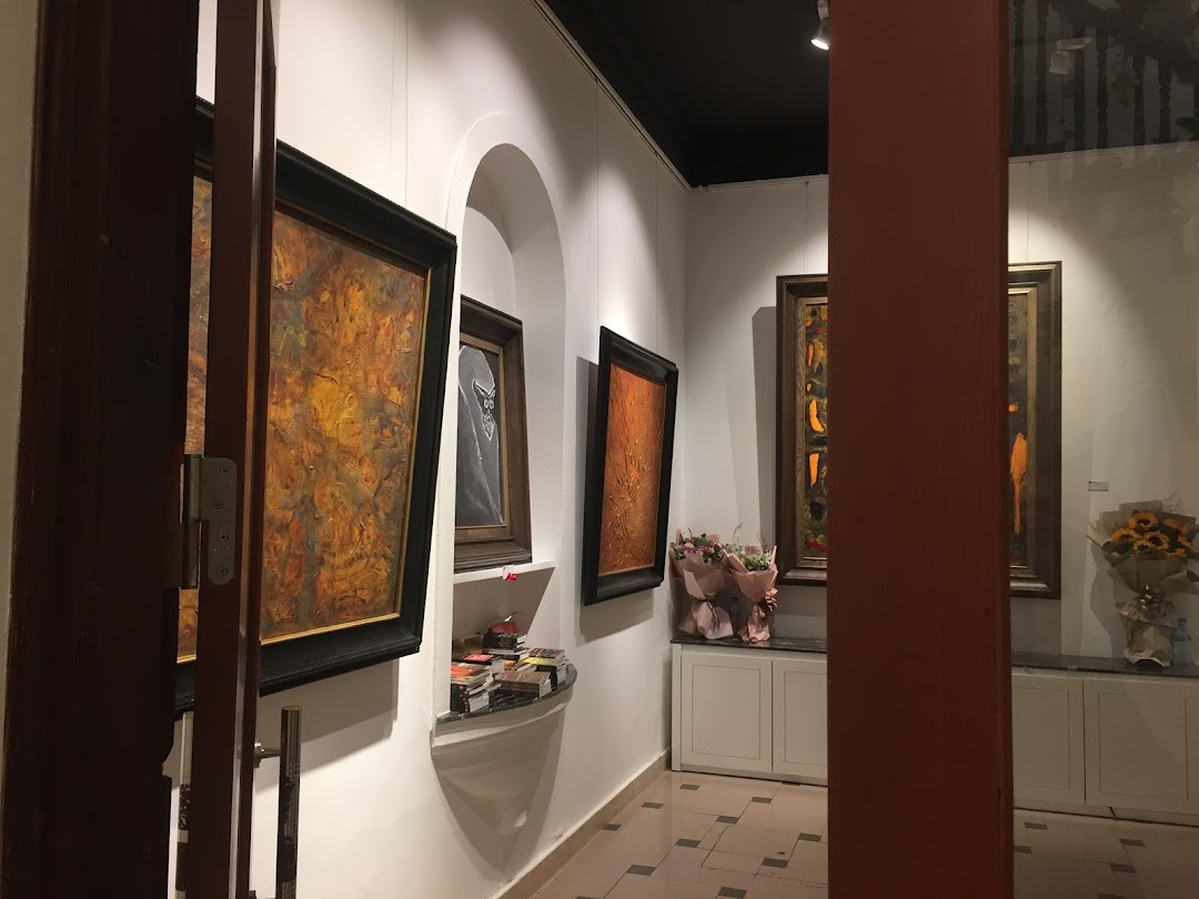 Nguyen Art Gallery - Vietnam Artworks & Paintings
