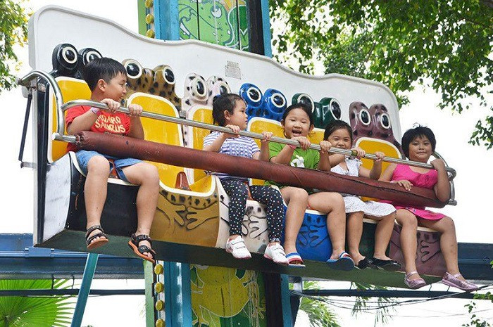 Công viên nước Đầm Sen