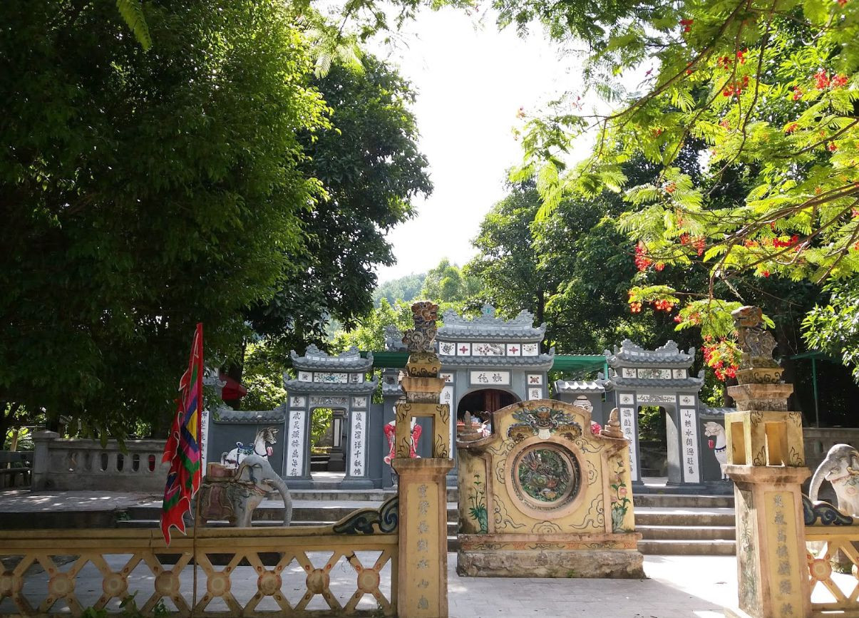 Đền thờ Bà chúa Liễu Hạnh