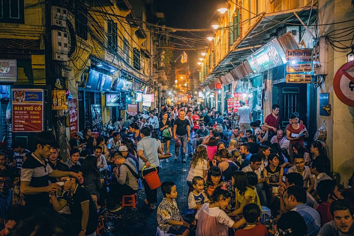 Phố Tạ Hiện - Ta Hien Street