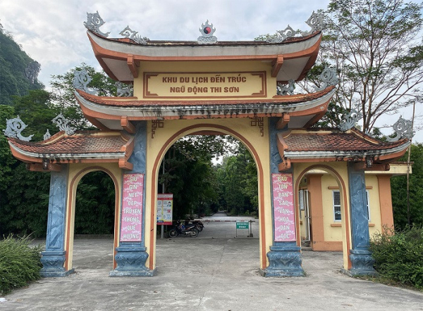 Núi Cấm - Ngũ Động