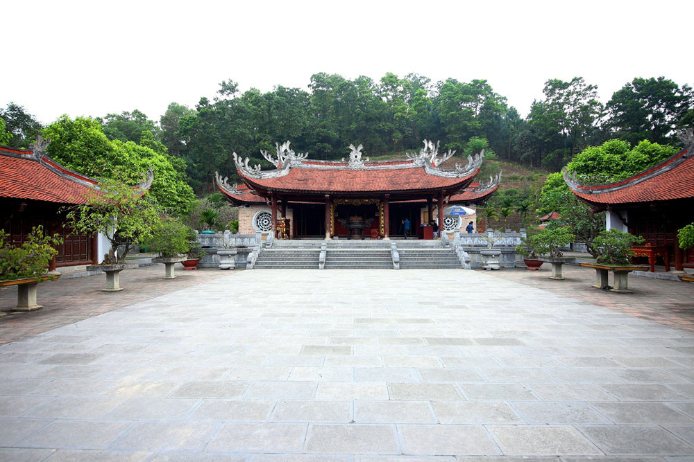 Đền thờ Lạc Long Quân