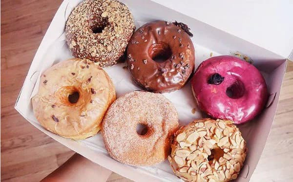 Bánh vòng ( Donut)