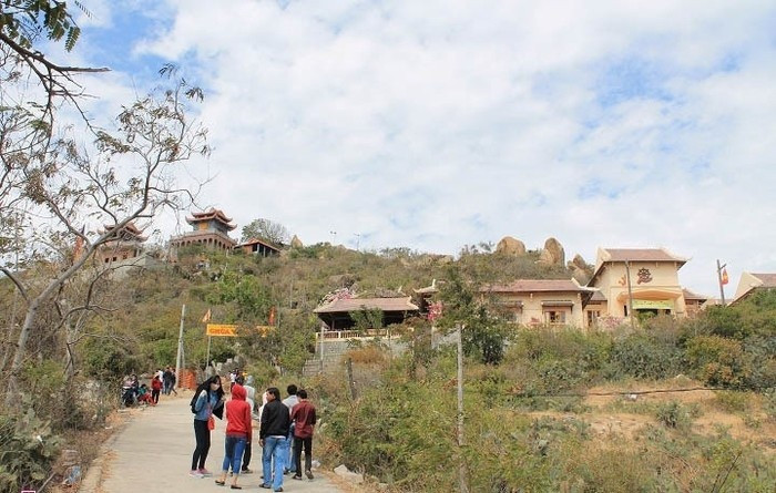 Thiền viện Trúc Lâm Viên Ngộ (Buddhist Temple)