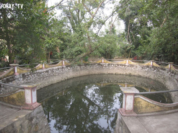 Đền Vua Rộc