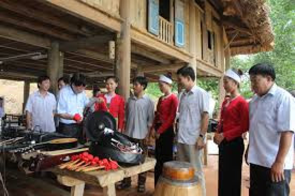 NGÒI HOA, HÒA BÌNH