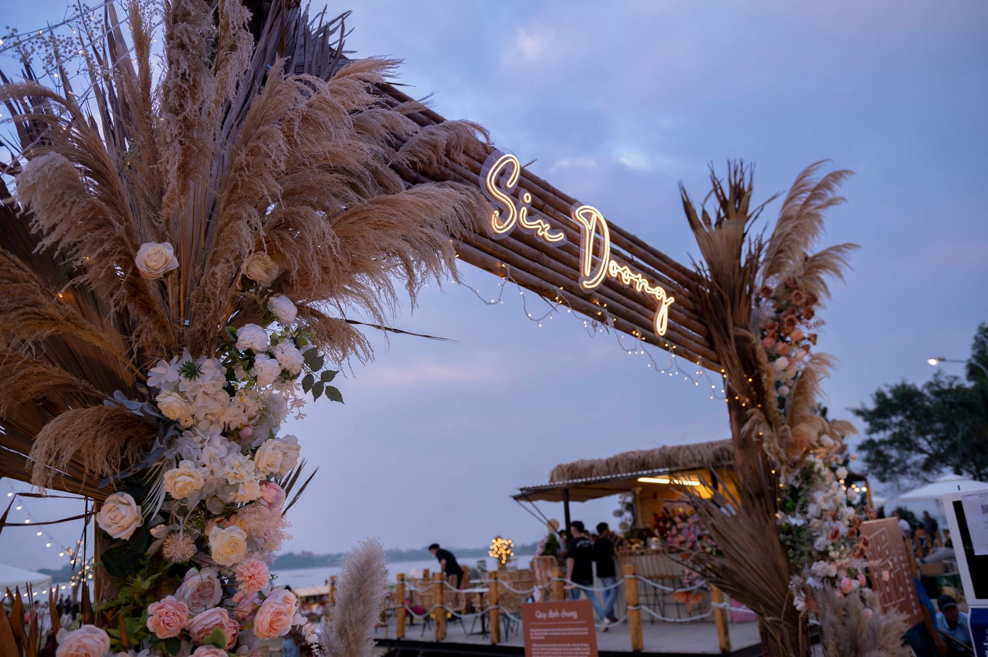 Sixdoong Cafe & Camping