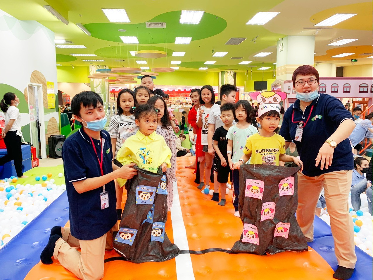 Tiny Kidzooona - Aeon Mall