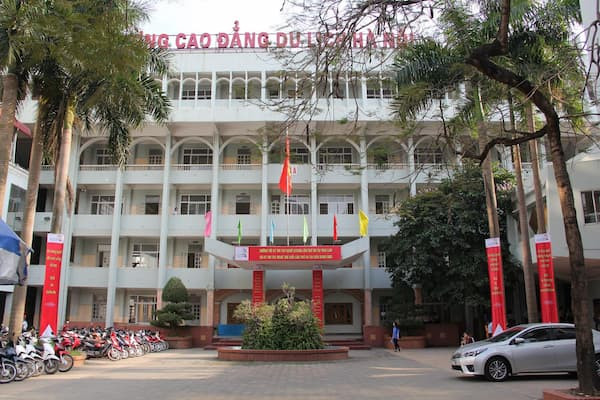 Trường Cao đẳng Du lịch Hà Nội