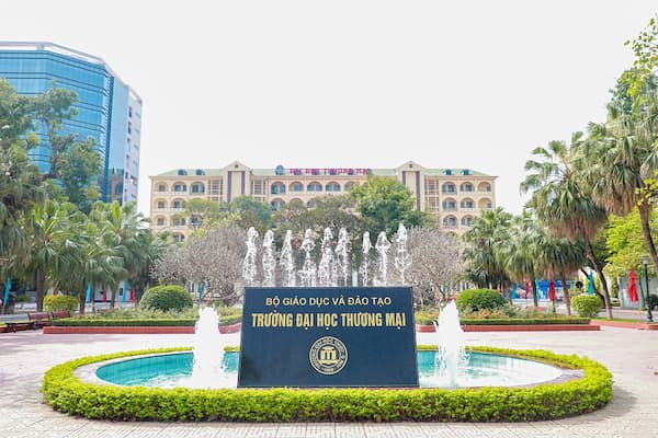Đại học Thương Mại (TMU)