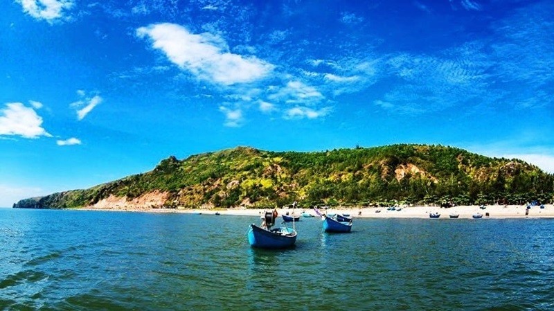 Biển Quỳnh là điểm đến lý tưởng để du khách nghỉ dưỡng