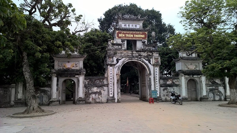 Đền Trần Thương là một di tích lịch sử văn hóa quốc gia đặc biệt