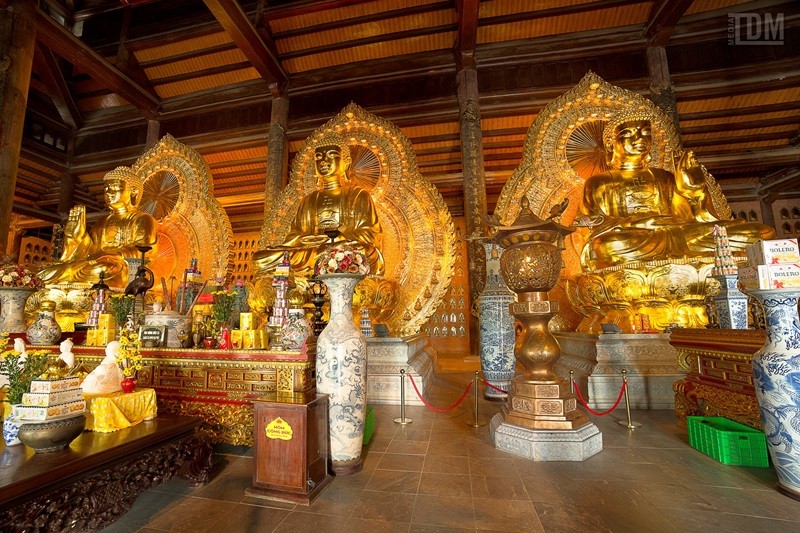 Điện Tam Thế nằm ở vị trí cao nhất trong quần thể chùa Bái Đính