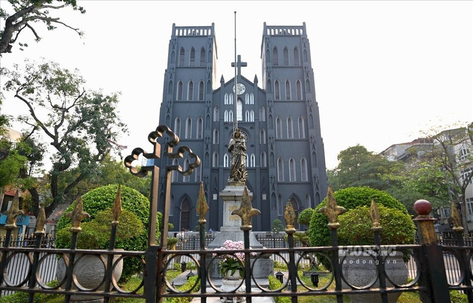 Nhà thờ lớn Hà Nội là một công trình kiến trúc có giá trị lịch sử