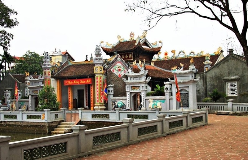 Đình nội Bình Đà là một địa điểm du lịch văn hóa tâm linh hấp dẫn