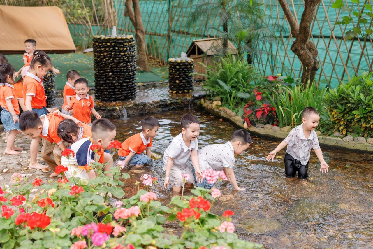 TBS Green Valley Long Biên