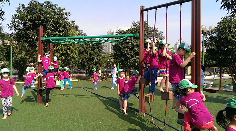 Công viên cầu giấy (Công viên Yên Hòa)