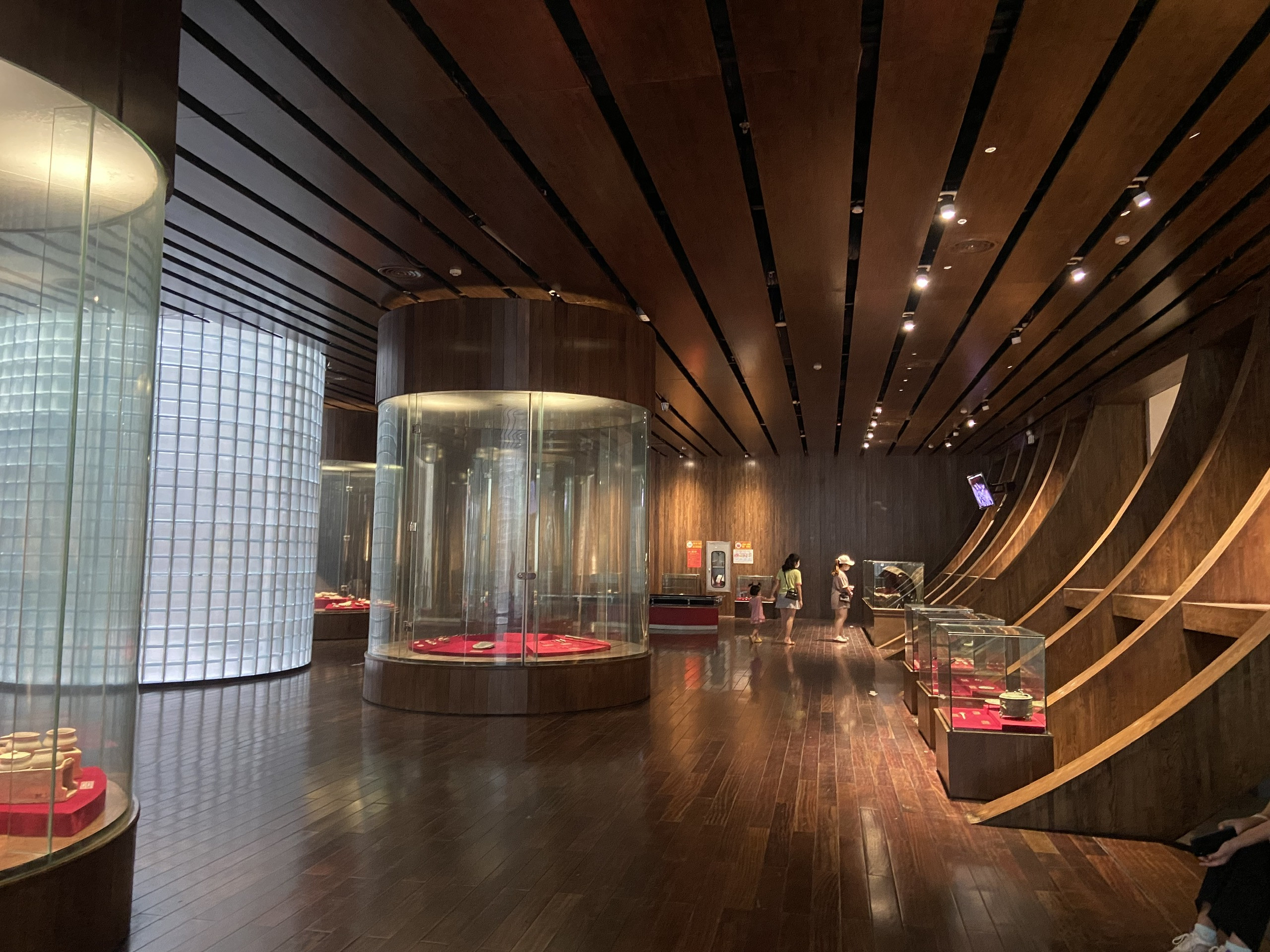 Bảo tàng Quảng Ninh Hạ Long