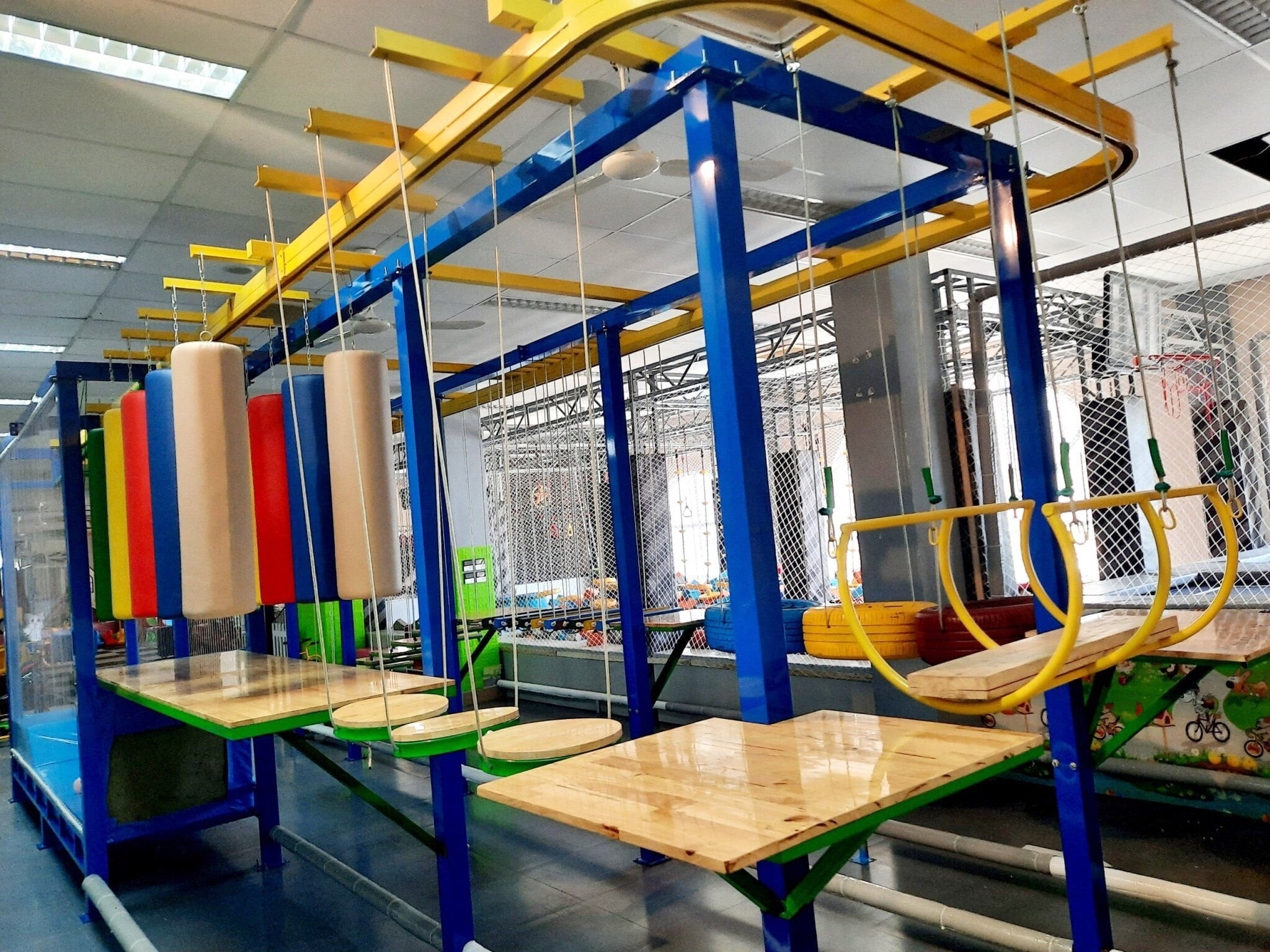 Khu vui chơi Happy World