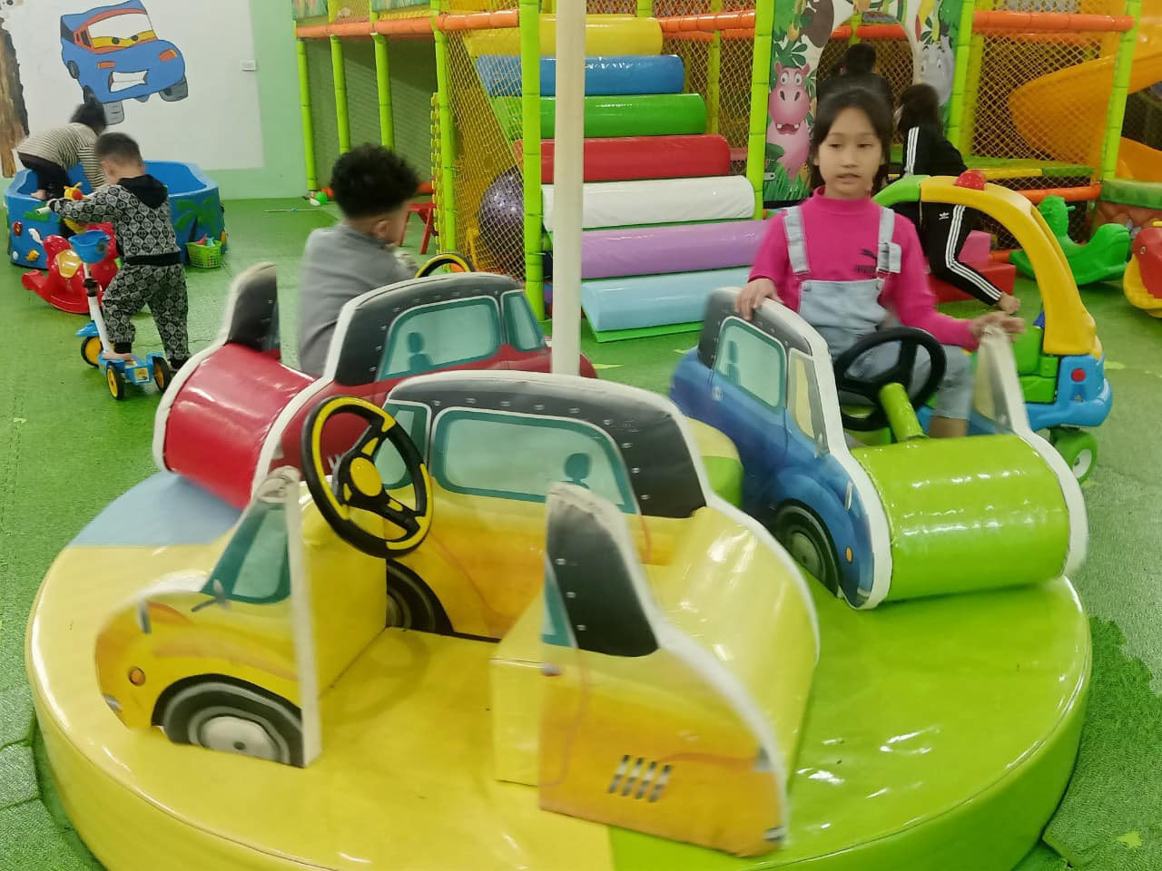 Khu vui chơi trẻ em Thái Dương Sky