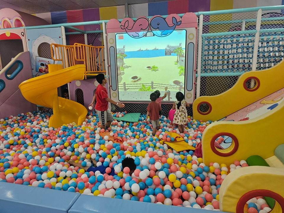 Khu Vui Chơi – Hồ Bơi Khang Linh