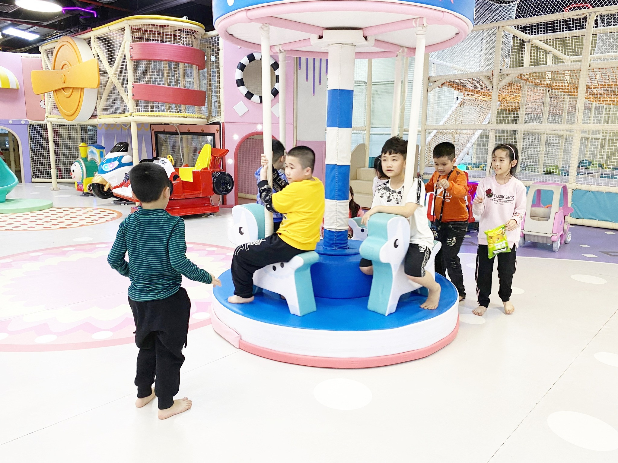 Khu Vui Chơi RACER CITY