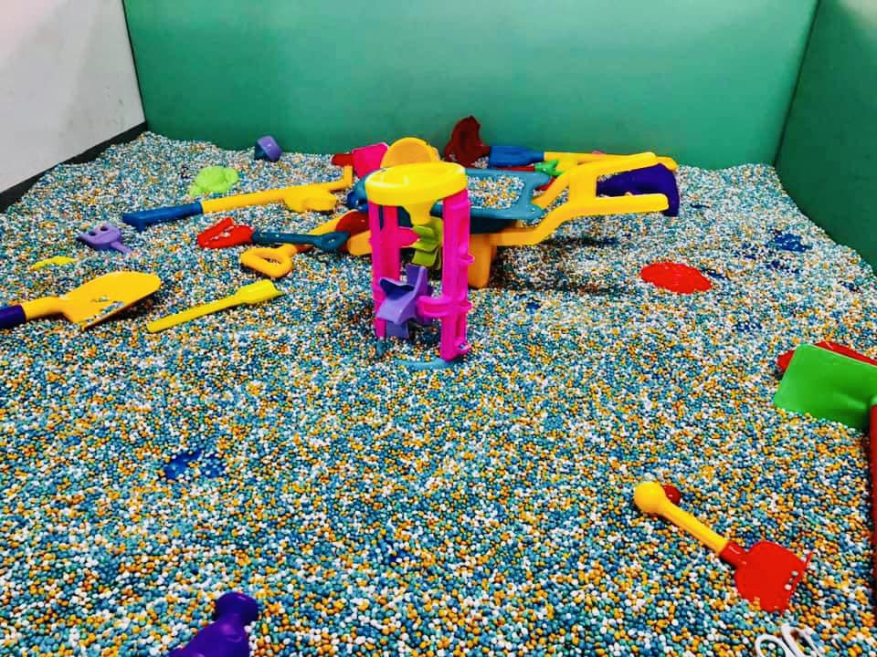 Khu vui chơi trẻ em Rovis Coffee & Tea