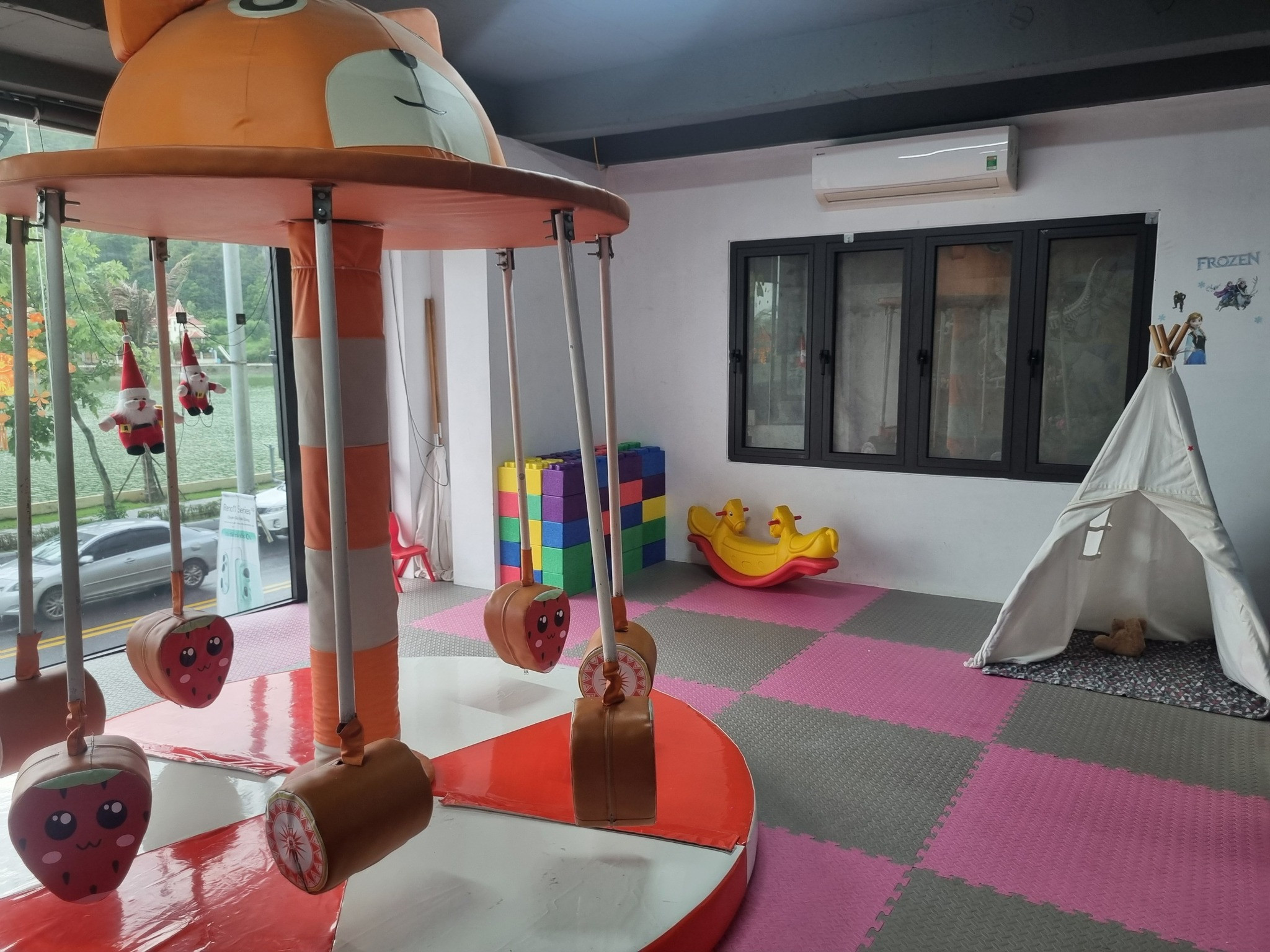 Khu vui chơi trẻ em Kiwi Kids