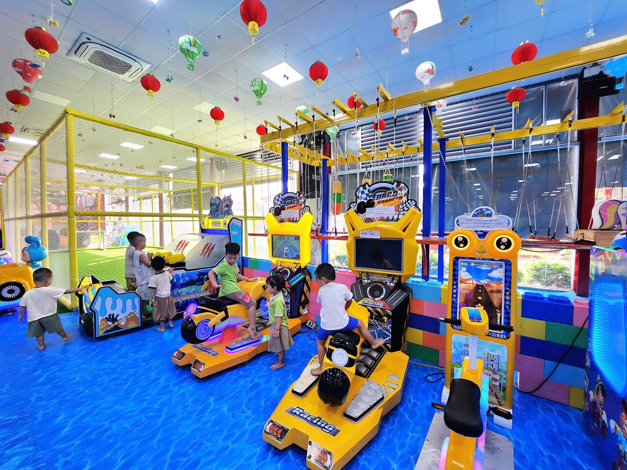 Khu vui chơi trẻ em tại Nhà Sách Trí Đức