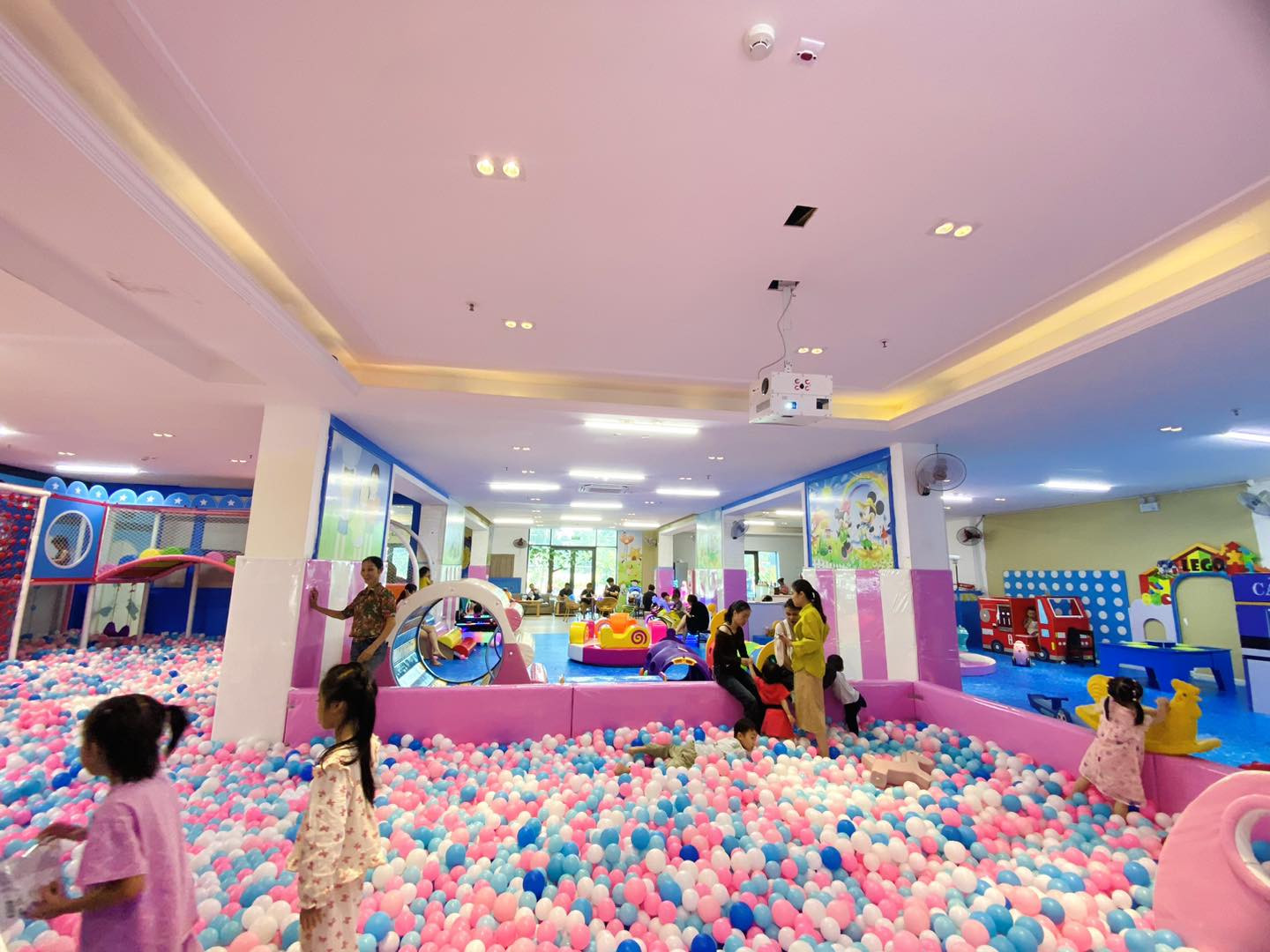 Khu vui chơi trẻ em - Sozo