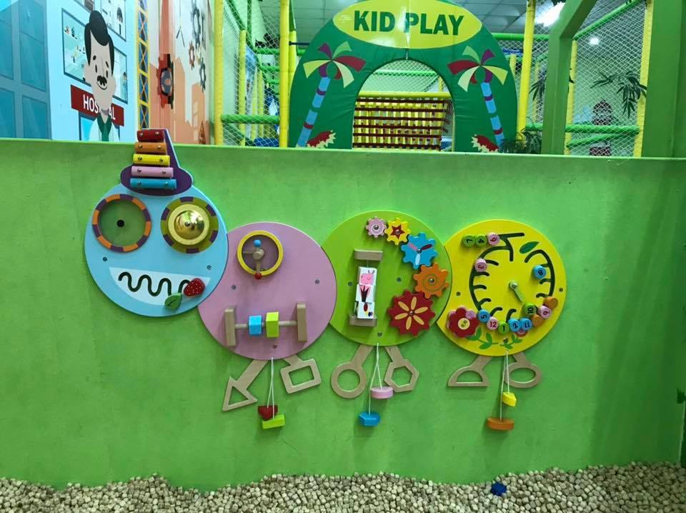 Khu vui chơi Bom Kids