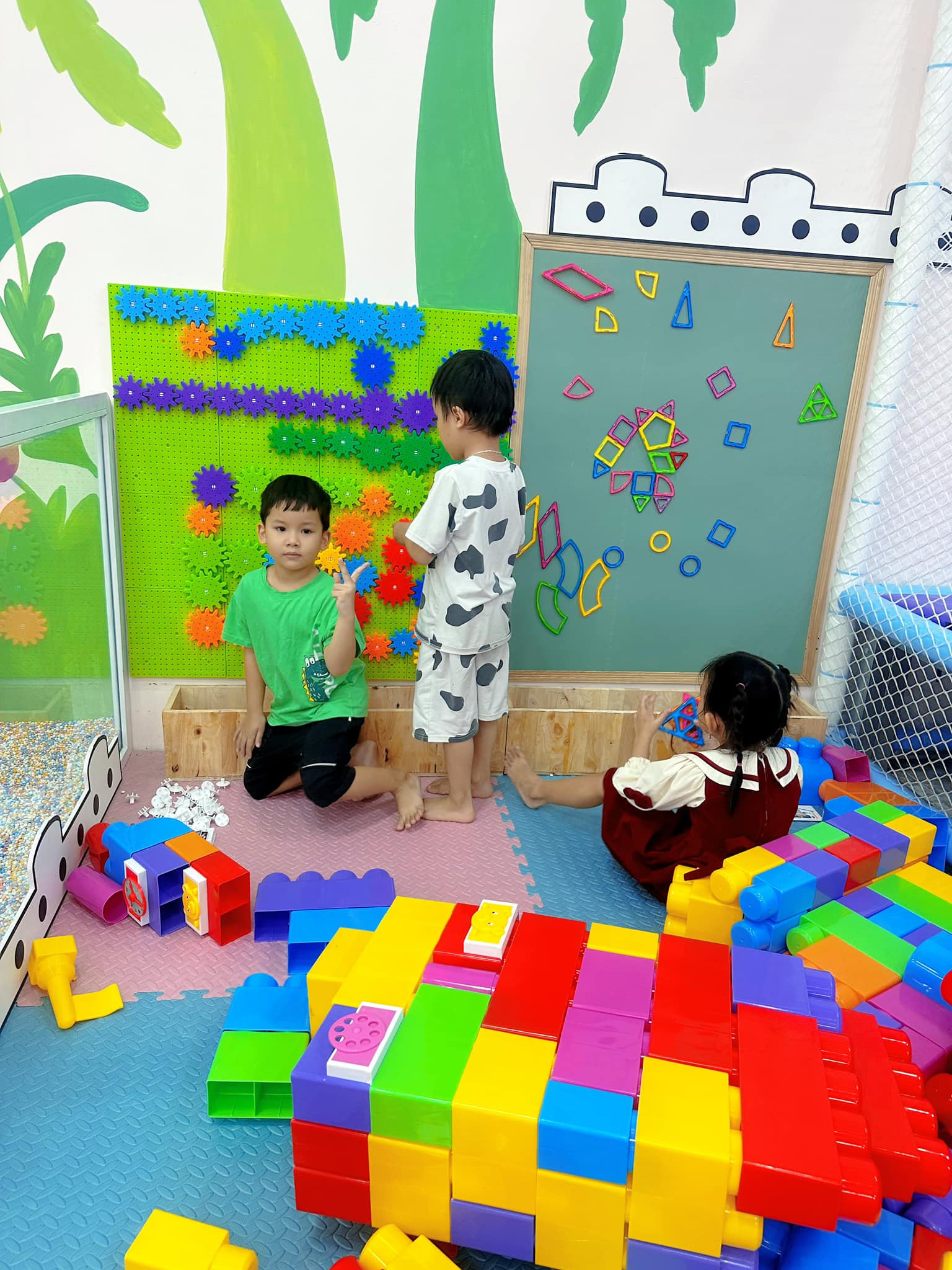 Khu vui chơi trẻ em Vy Kids Coffee