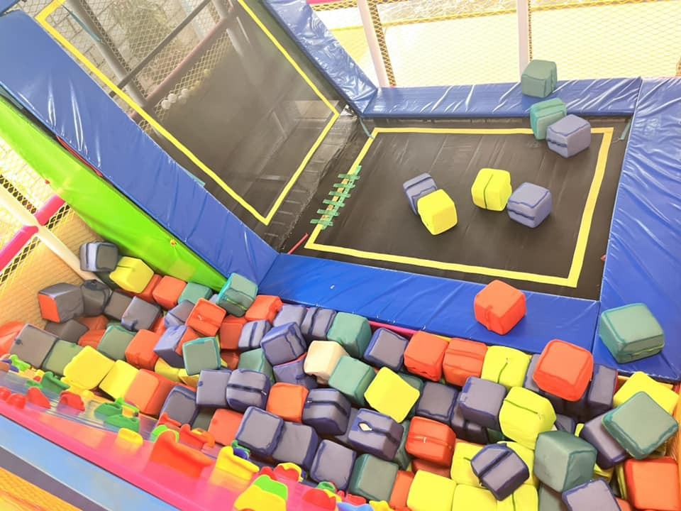 Thế Mười Coffee & Khu Vui Chơi Giải Trí Thiếu Nhi