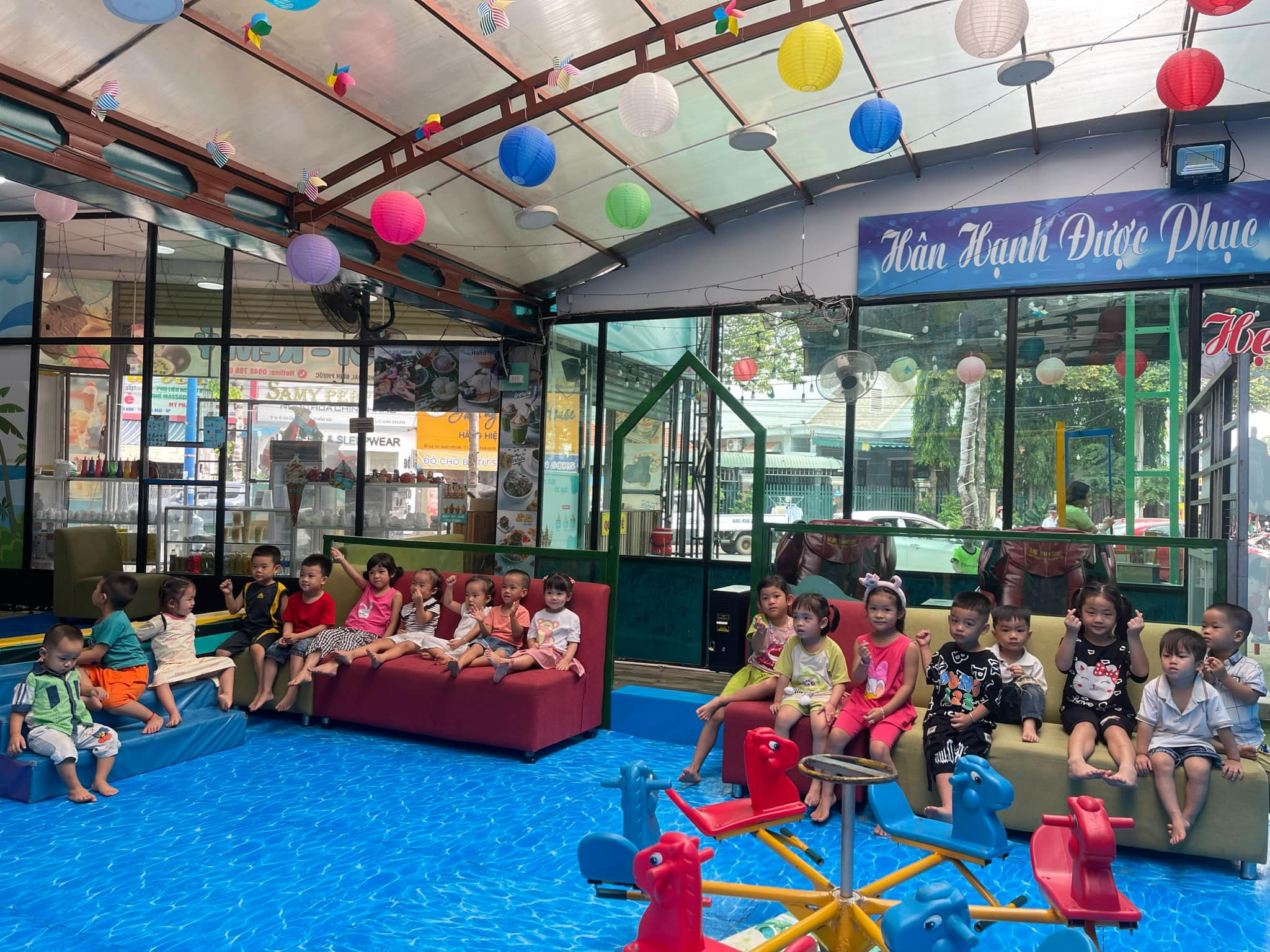 Khu vui chơi trẻ em New World Đồng Xoài