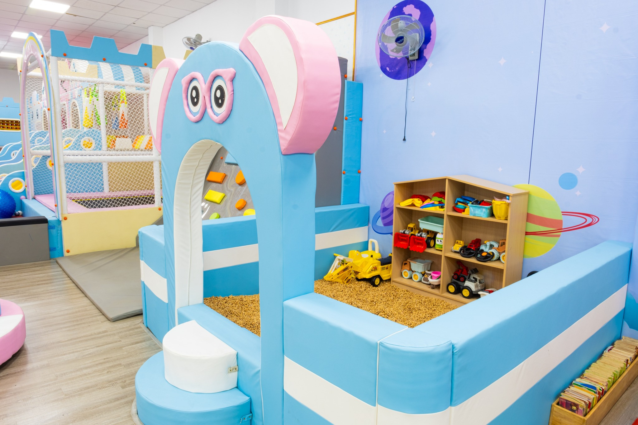 Khu vui chơi trẻ em Happy Town – Phan Thiết, Bình Thuận.