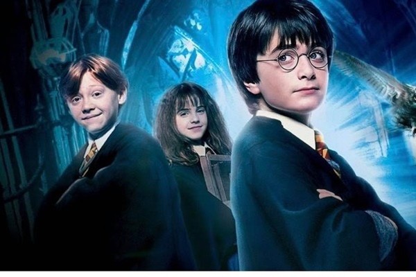 Harry Potter Và Hòn Đá Phù Thủy - Harry Potter And The Philosopher's Stone