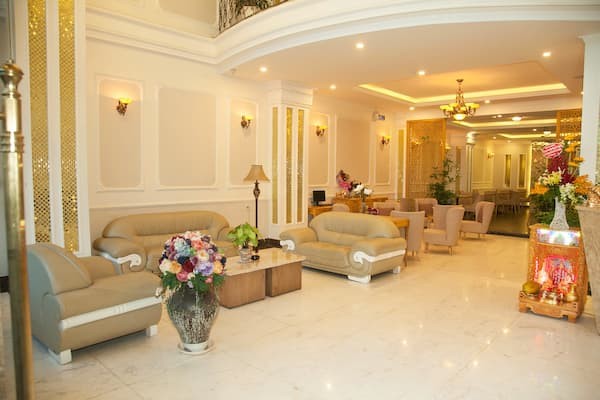 Khách sạn Elegant