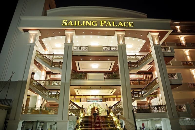 Khách Sạn Sailing Tower Hà Tĩnh