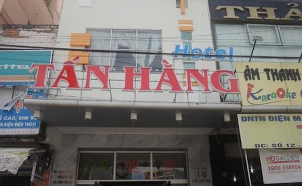 Khách sạn Tấn Hằng