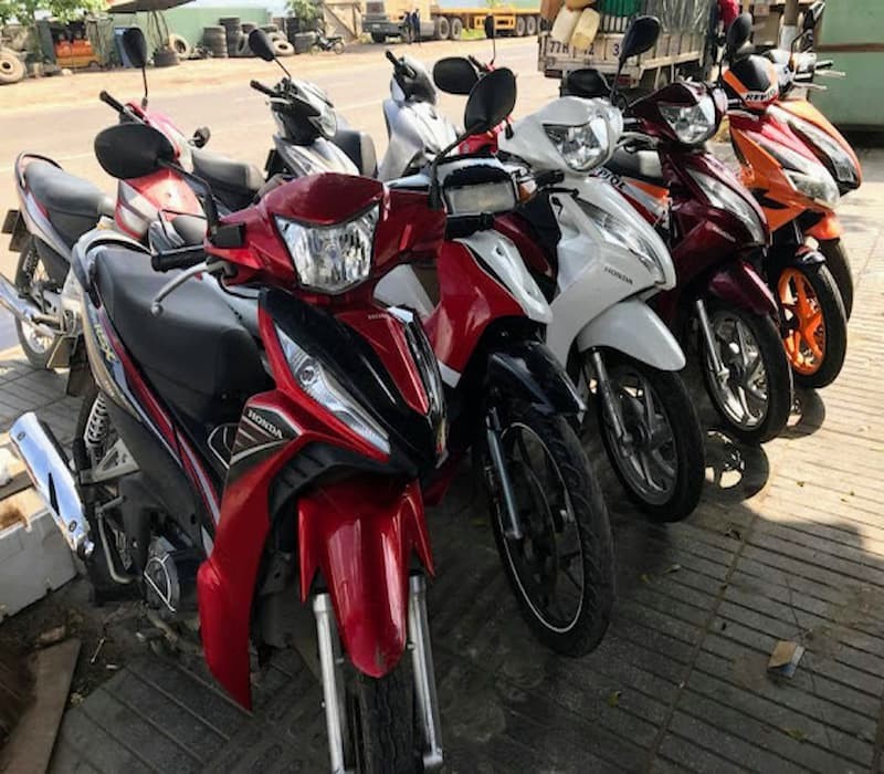 Phong Nha motorbike rental & tours