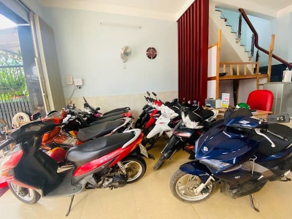 khách sạn Đam San cho thuê xe máy